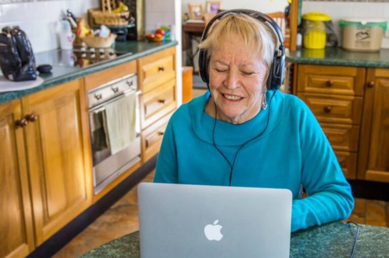 Working from home with low vision: adaptive technologies for employees