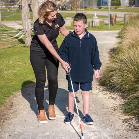 Tech distracted Aussies regularly block the path of white cane users, says Guide Dogs Australia survey 