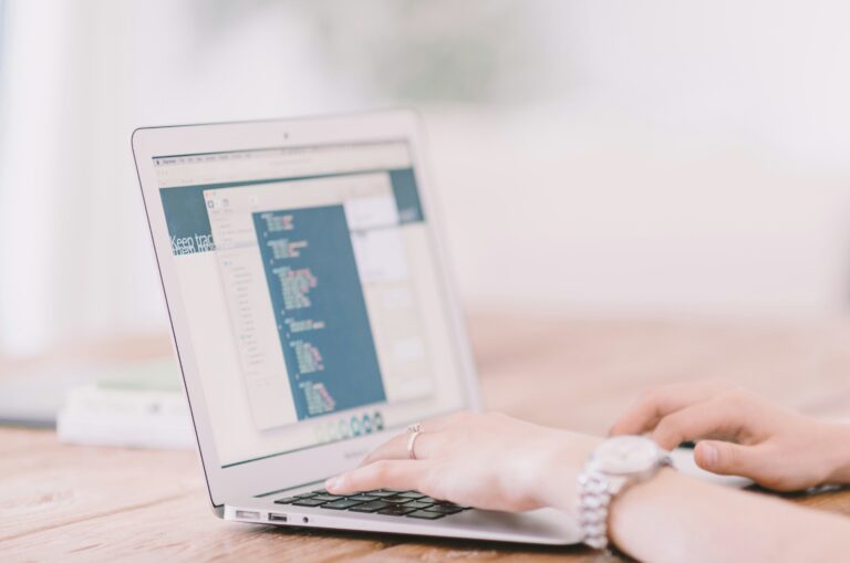 How to avoid eye strain at work and at home