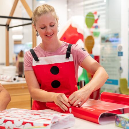 Mother's Day Gift Wrapping - Runaway Bay